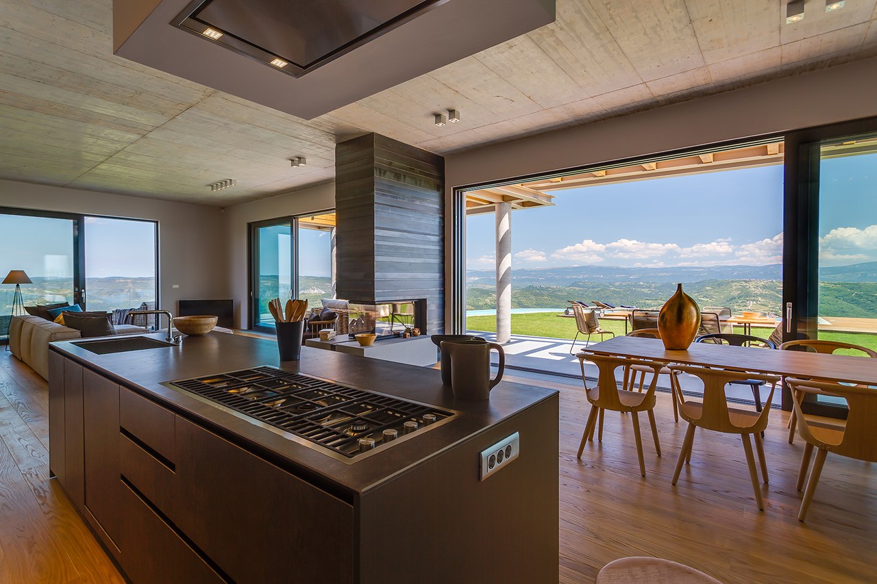 Villa Vista Breakfast Top